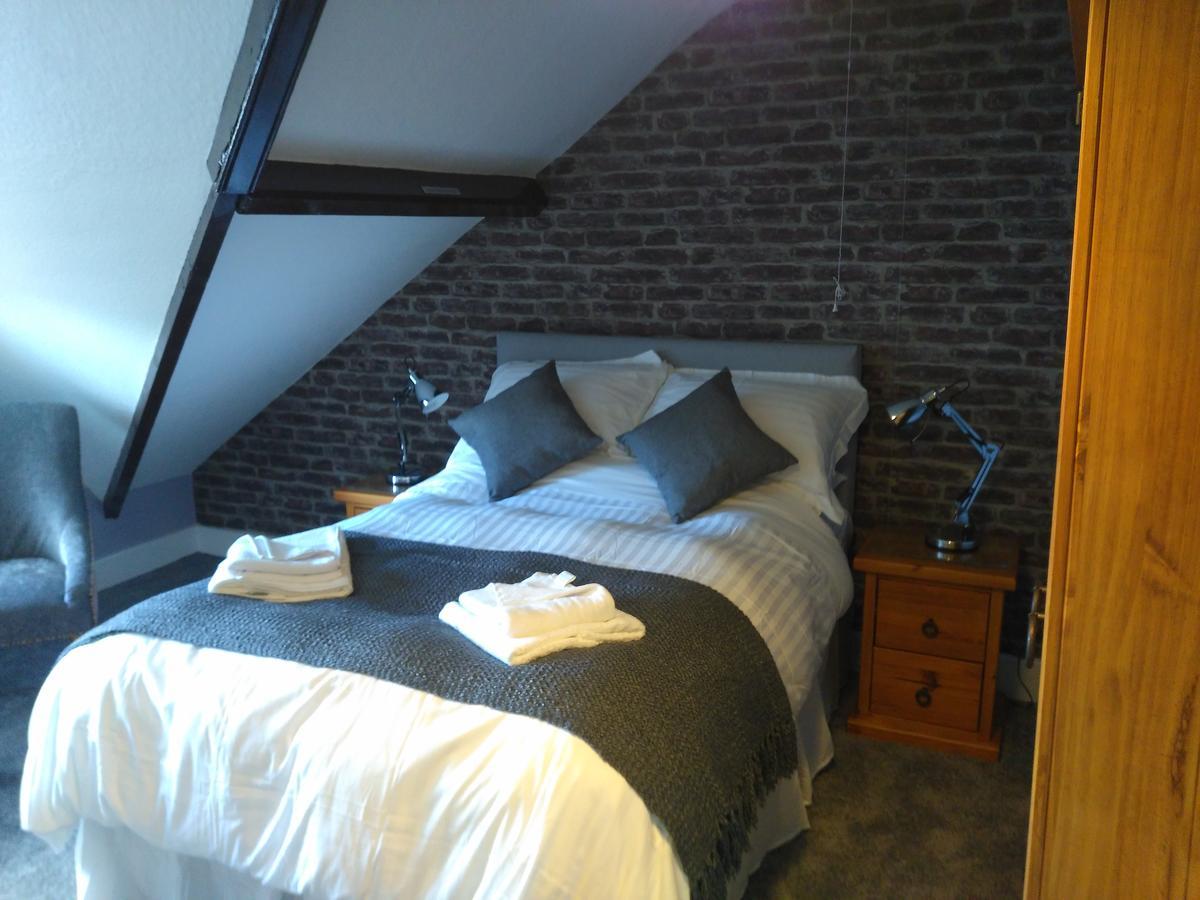 Tara Bed and Breakfast Fishguard Buitenkant foto